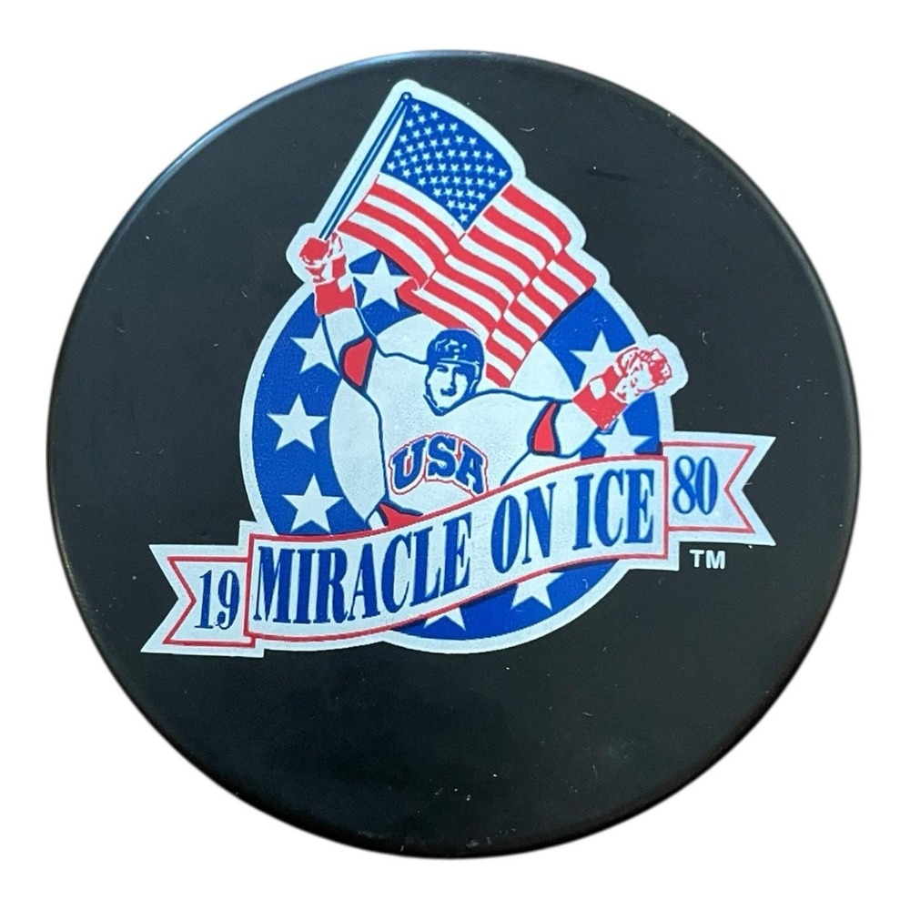 1980 Miracle‎ On Ice USA Player Waving US Flag Olympics Rarer Black Version